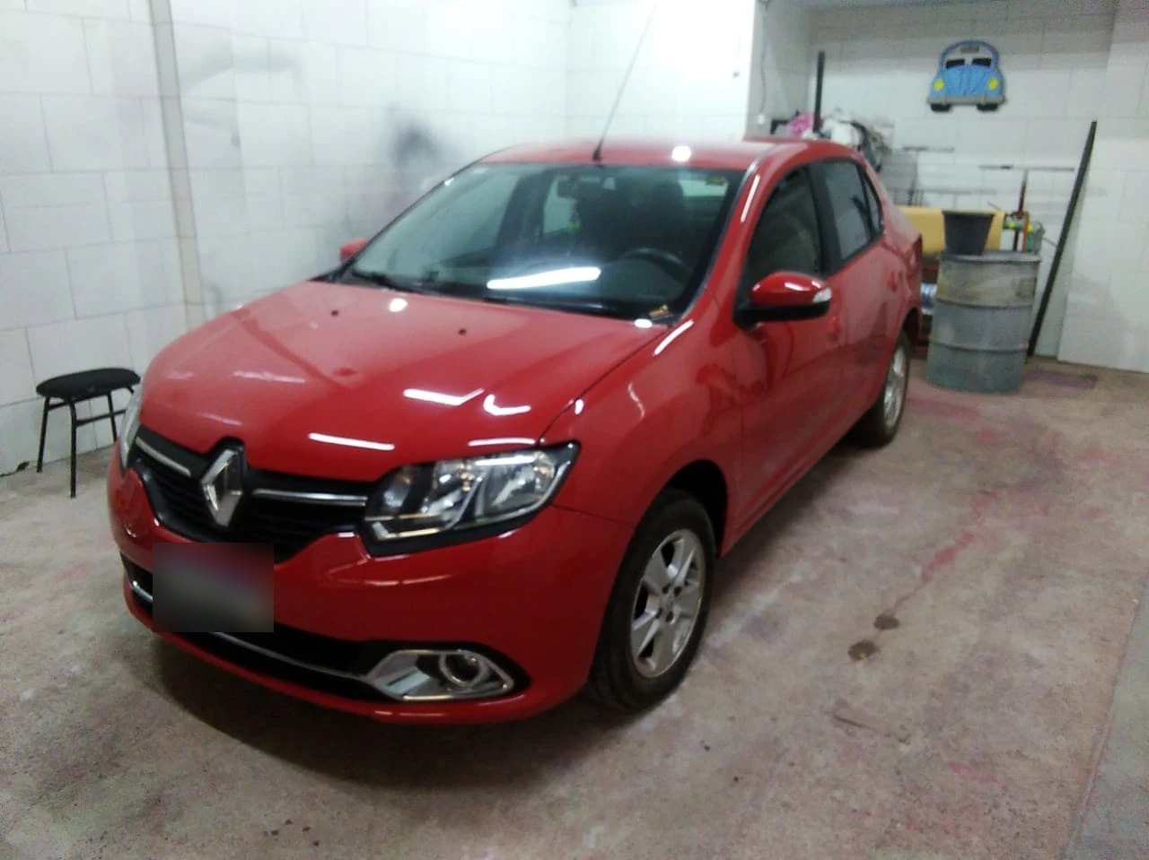 Renault Logan — pronto para entrega
